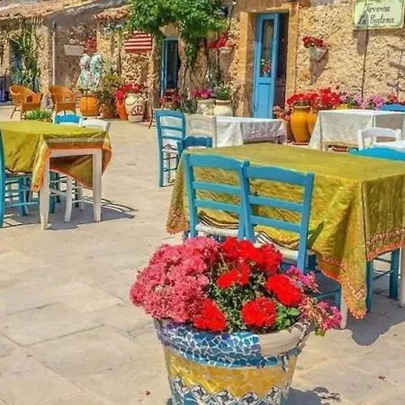 A 100mt Dal Mare Reitani